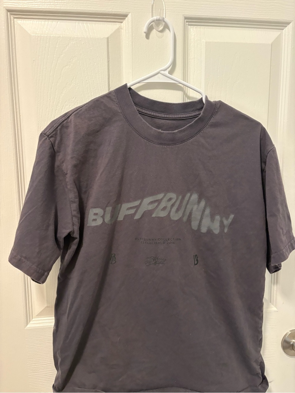 Buffbunny Women’s Washed Black Logo Tee